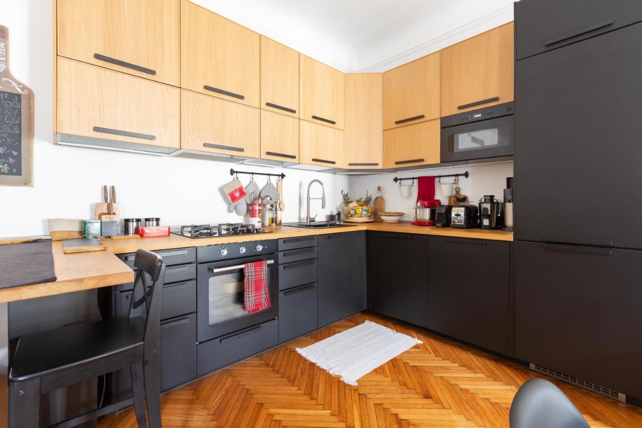 Moscova Cosy Apartment Milan Bagian luar foto