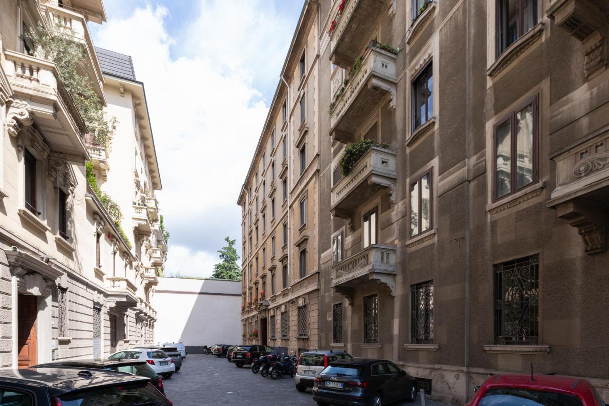 Moscova Cosy Apartment Milan Bagian luar foto