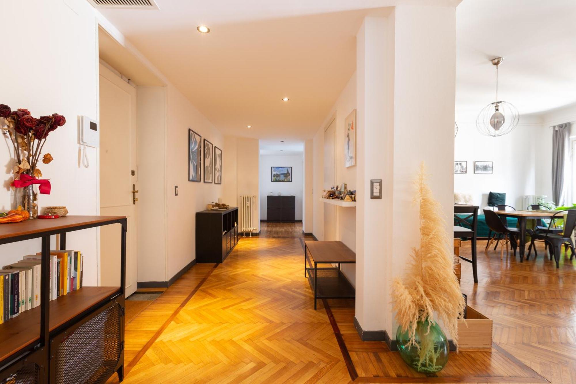 Moscova Cosy Apartment Milan Bagian luar foto